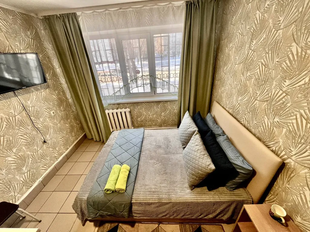 Мини - студия  эконом в центре  города