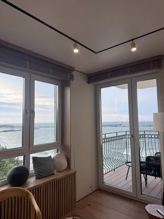 Квартира с видом на море на первой линии