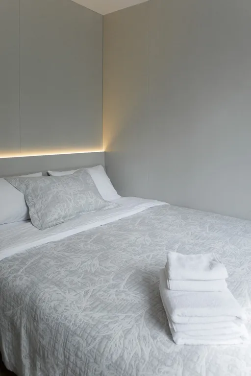 Стильный дом с ванной, горячим чаном и сауной