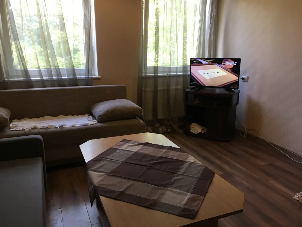 У ботанического сада