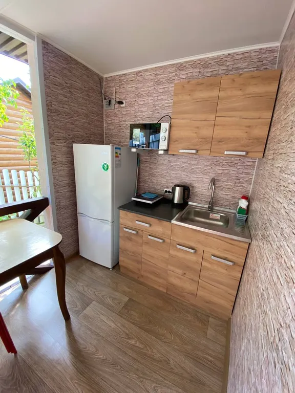 Уютный домик у сада