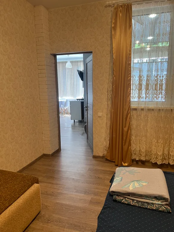 Этаж под ключ двухкомнатный с отдельным входом со своей терассой