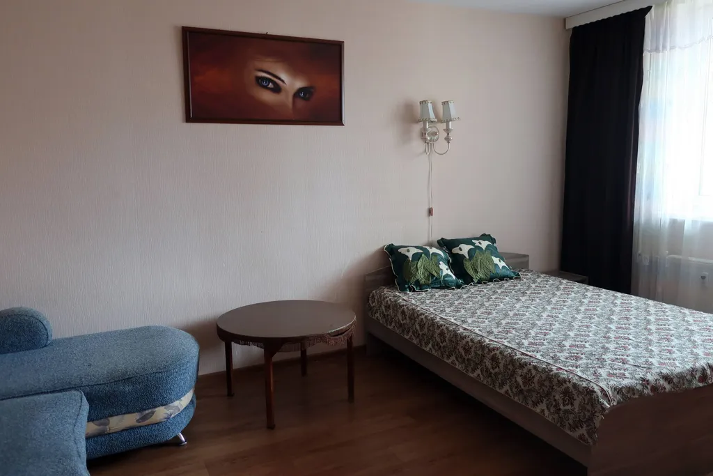 Однокомнатная квартира в спальном районе — аренда посуточно в Сосновый Бор