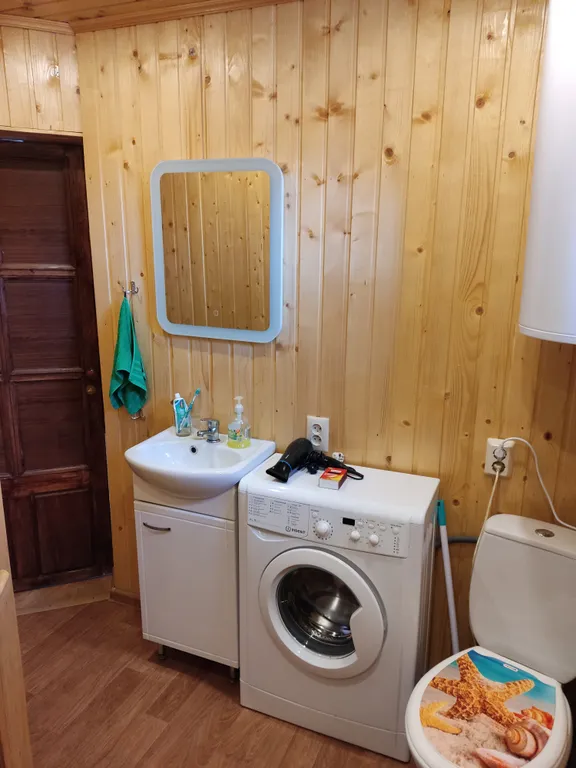 Домик на берегу