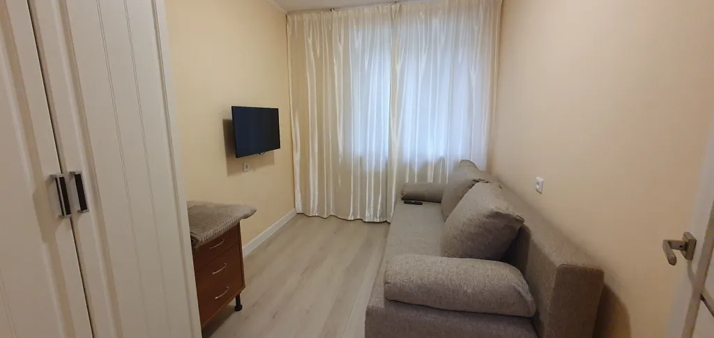 Двухкомнатная квартира в тихом центре, кирпичный дом, Смарт ТВ.