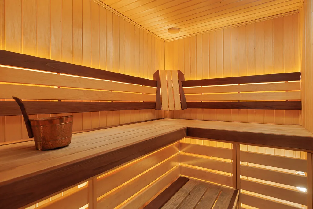 Коттедж Коттедж на берегу озера с видом на горнолыжный курорт и сауной внутри — Заозерный