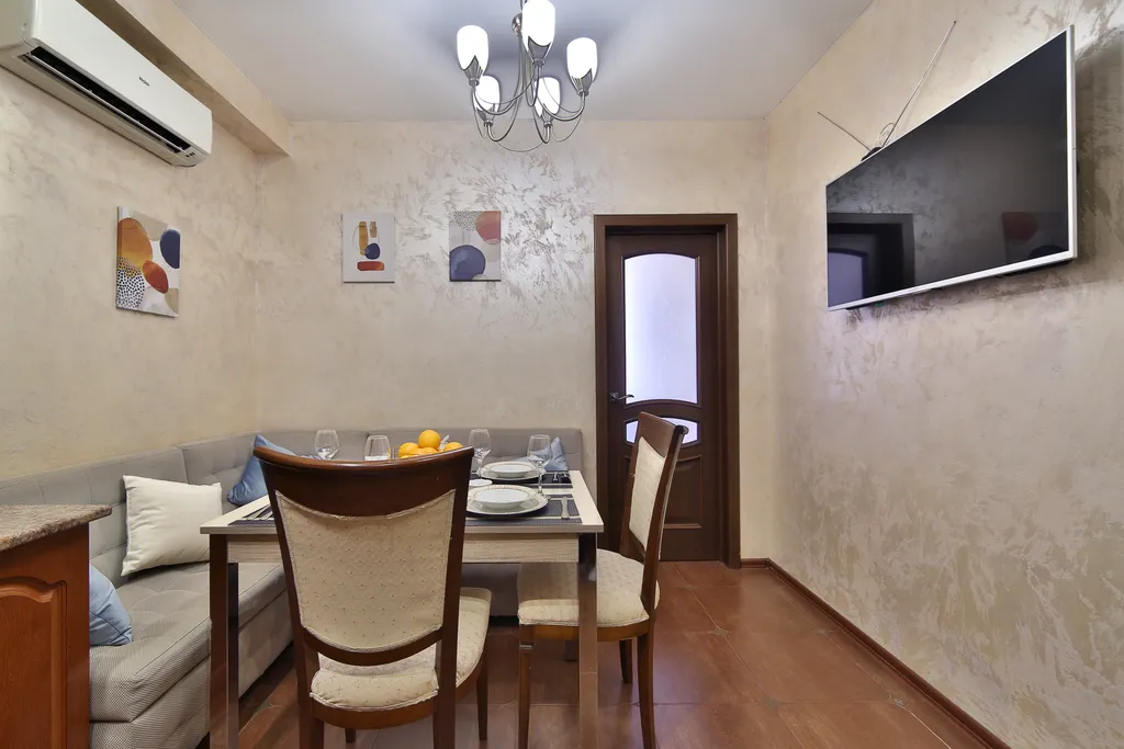 MyHomeYourHome на ул. Молодогвардейская, 2/5б (Сочи)