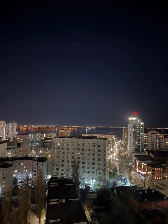 Квартира в центре города с видом на Волгу Парус