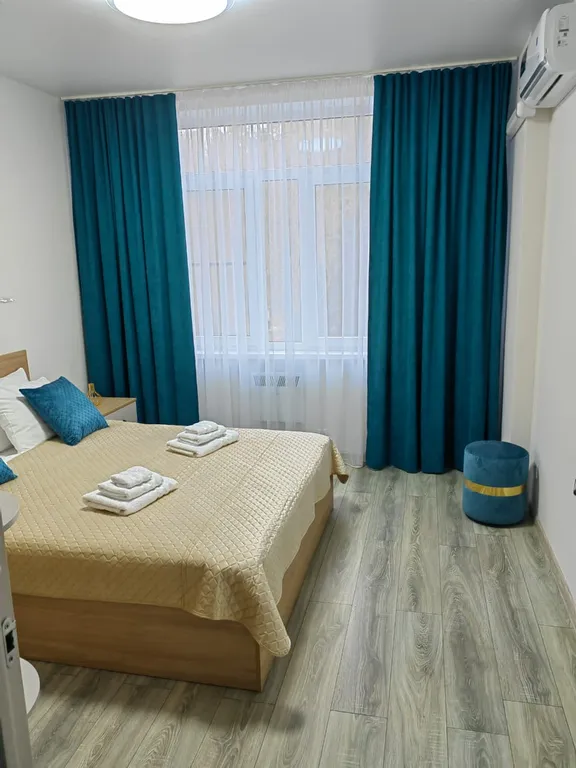 Просторная квартира с бассейном в ЖК Кипарис