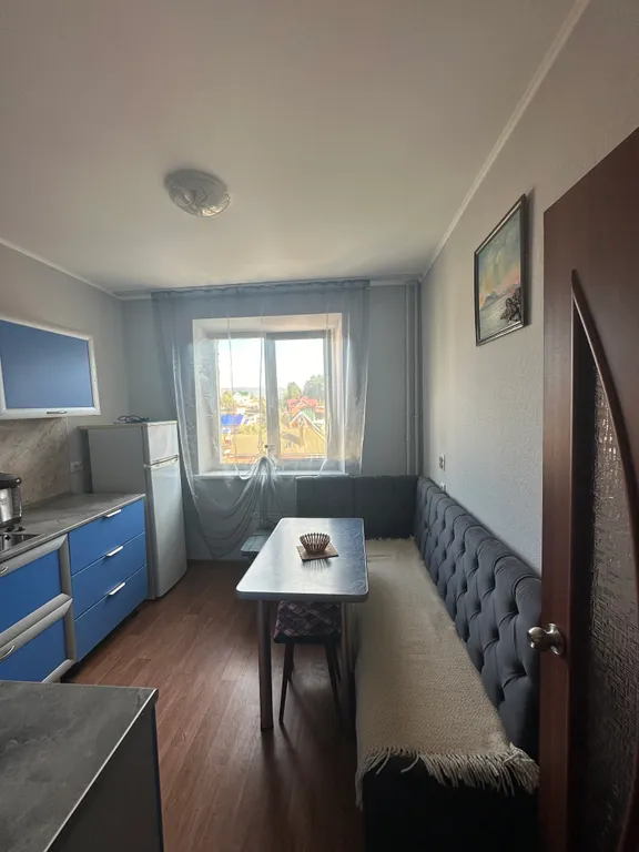 Квартира у озера.