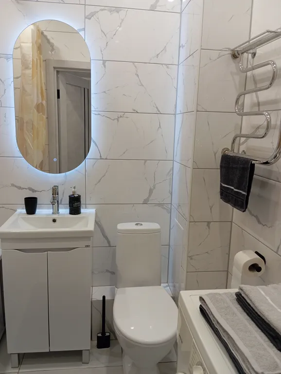 Тихая квартира с современным ремонтом на въезде в город