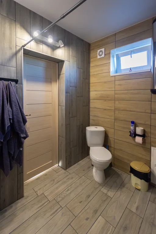 Уютный новый дом в тихом местечке