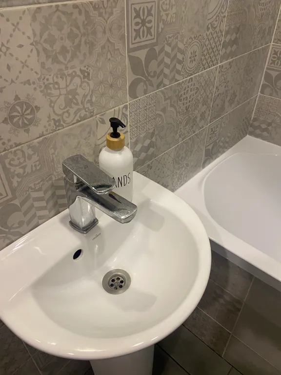 2-комнатная квартира vip класса в тихом и уютном центре