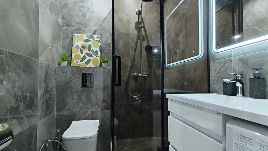 Студия в центре с балконом и видом на горы + бассейн/сауна