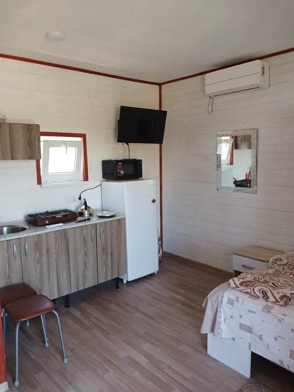 Коттедж Однокомнатный домик — Кучугуры