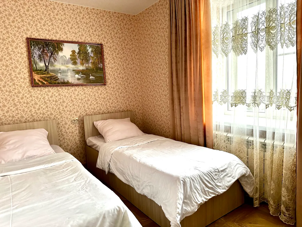 Квартира с видом на Вознесенский собор и площадь Победы