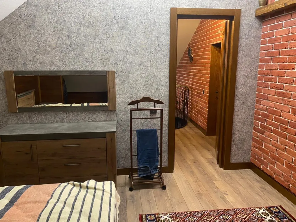 Уютный лофт с мансардой вблизи моря