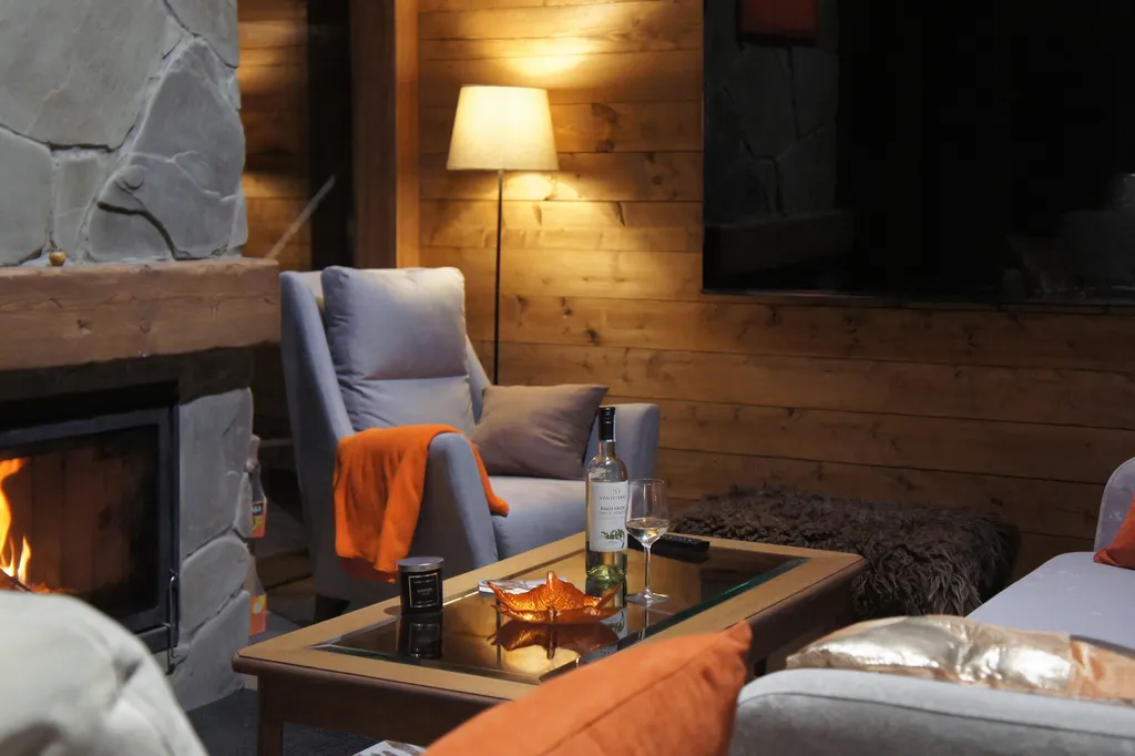 Коттедж Сказочный Шале с камином и джакузи в живописном лесу — Шадрино