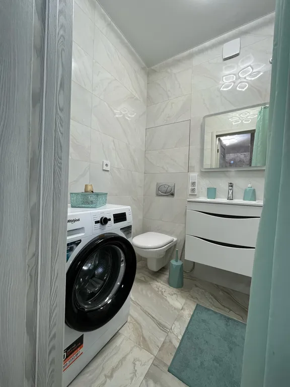 Новая, современная, уютная квартира в тихом районе города.