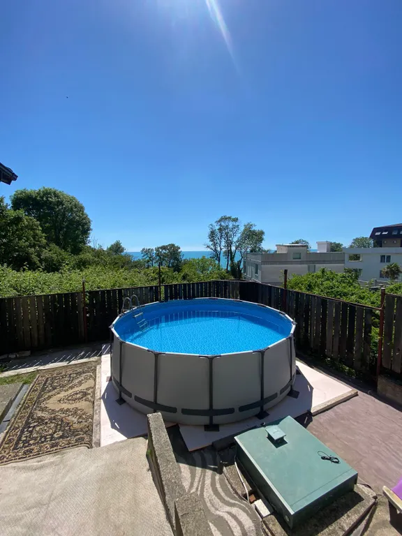 Дом в тихом месте у моря