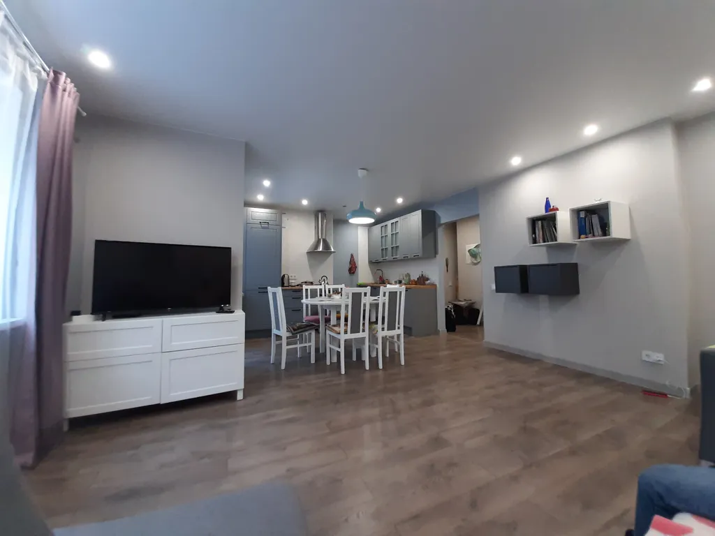 Комфортная двухкомнатная квартира в Зеленоградске