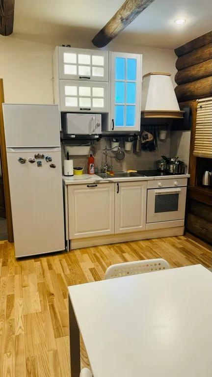 Коттедж Коттедж Гараж — Луга