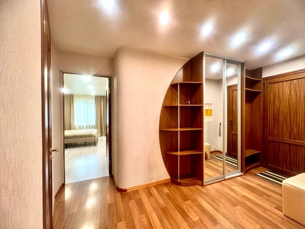 Комфортная квартира с Большой Гостиной