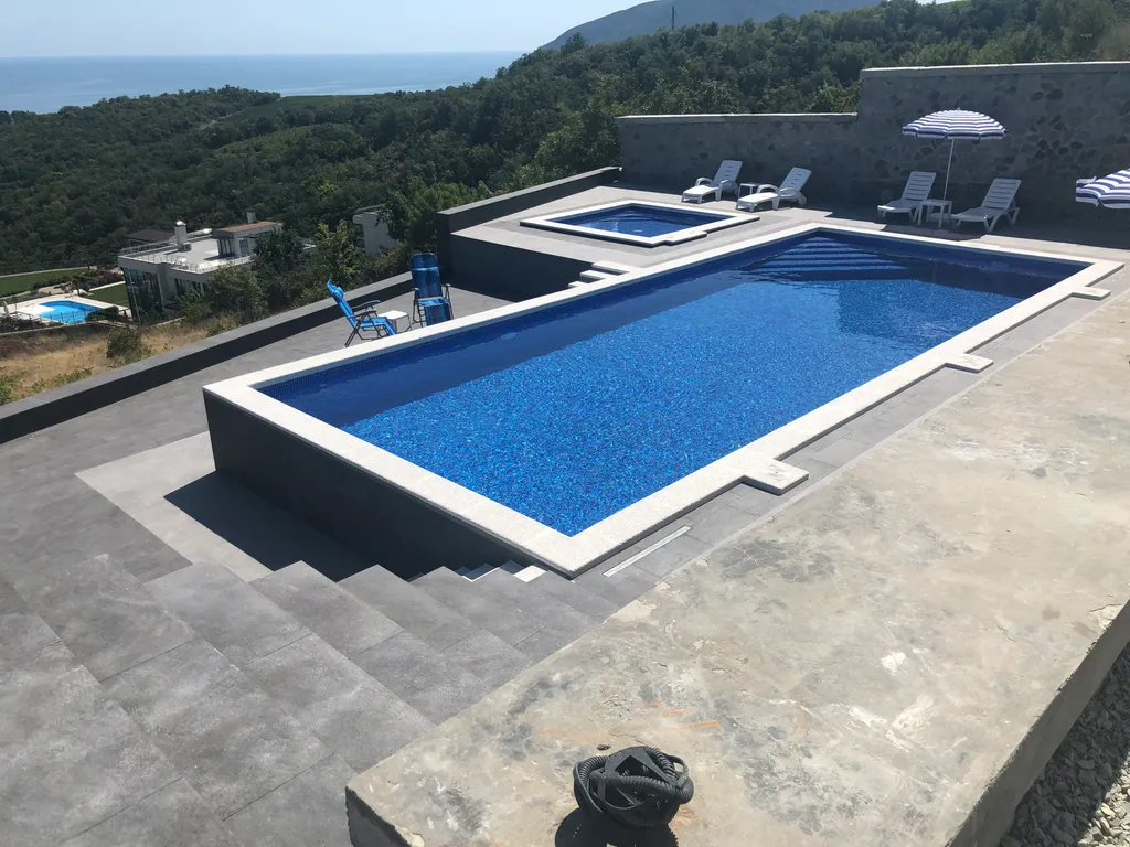 Квартира 3-комнатная Квартира — Малый Маяк