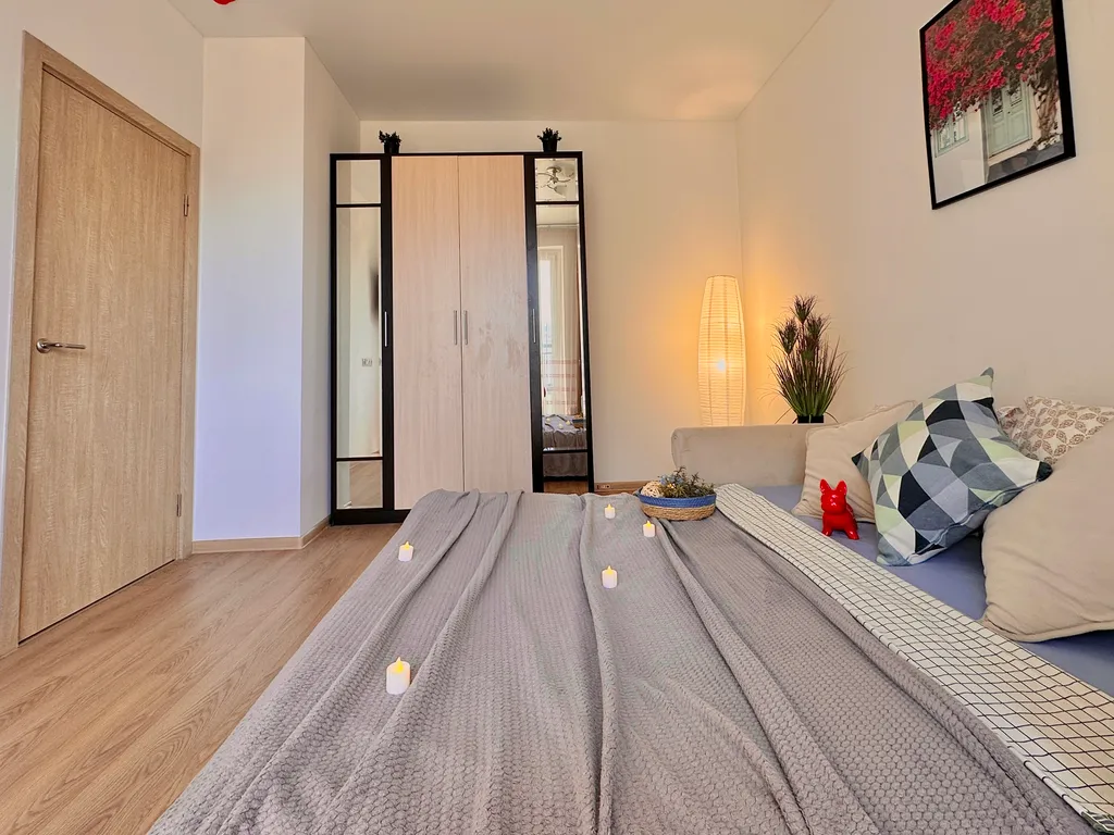 Просторная 1-комнатная квартира для 4 человек рядом с метро Аннино.