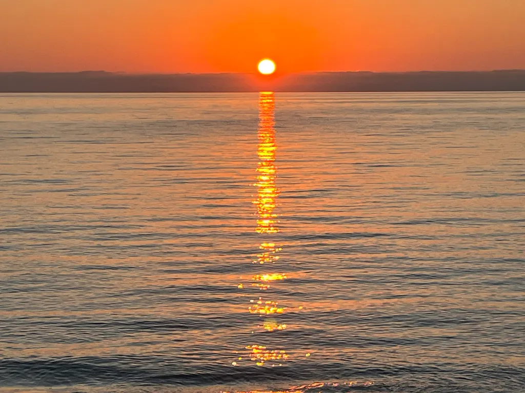 Дом в горах с видом на реку