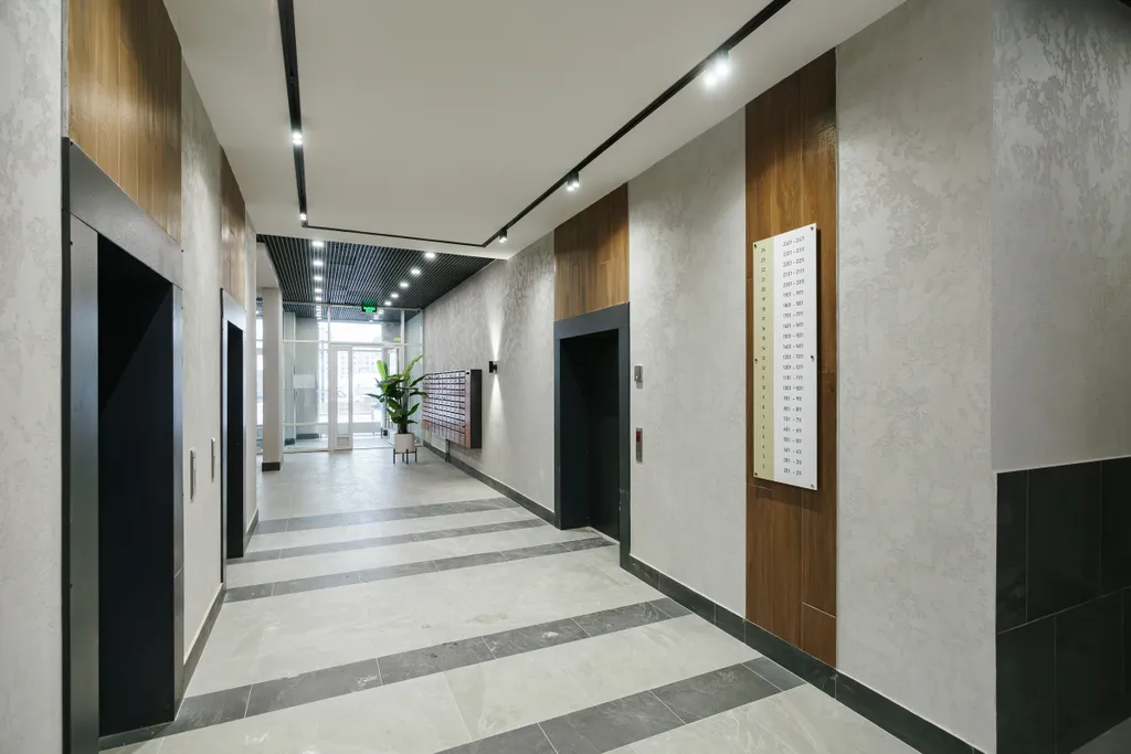 Студия с видом на город и Волгу