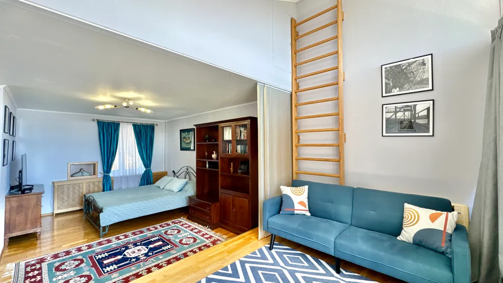 Дом у моря с личным парком, бассейном и сауной