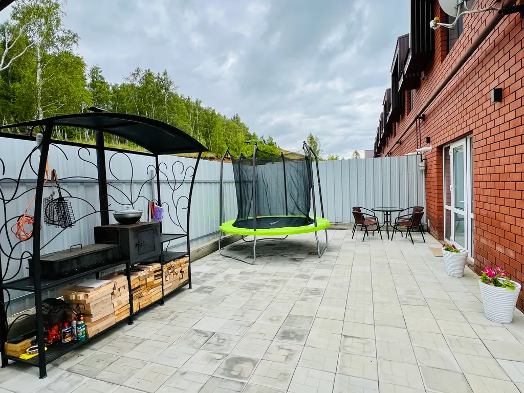 Новый таунхаус Серебрити на Банном