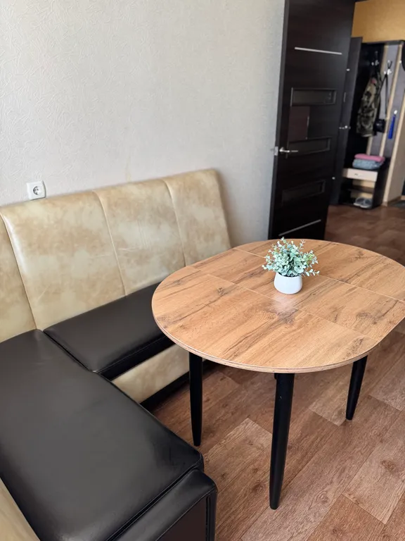 Омск Кировский у ТЦ Мега