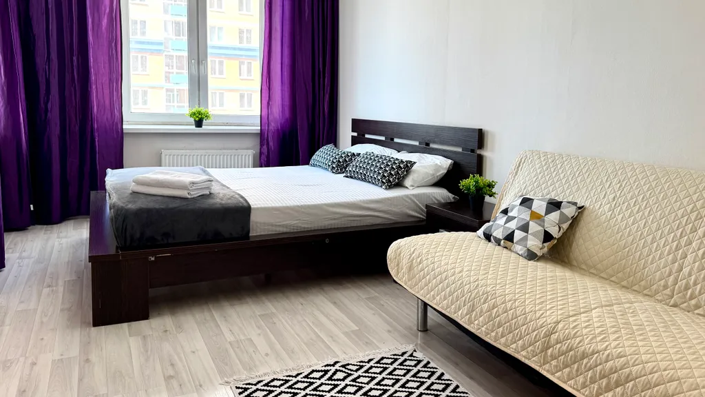 Квартира Квартира возле метро — Екатеринбург