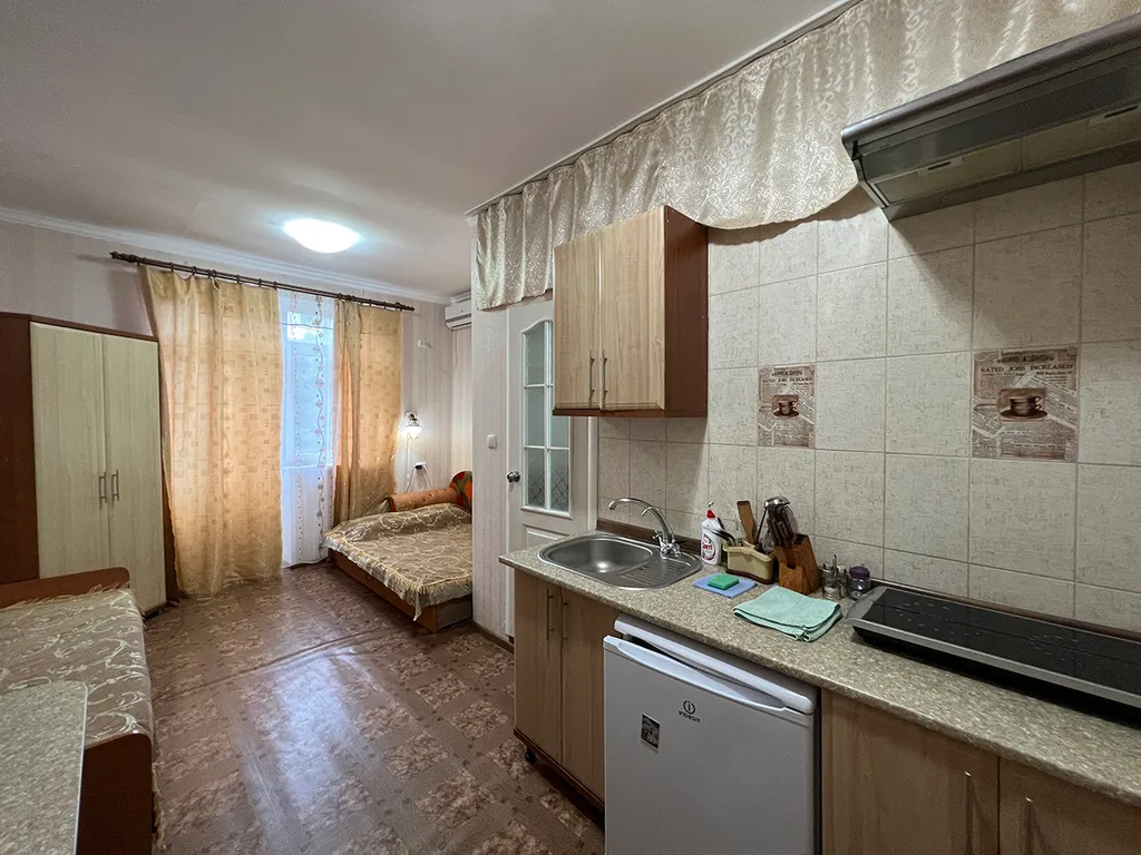 Квартира Студия в центре поселка — аренда посуточно в Орджоникидзе