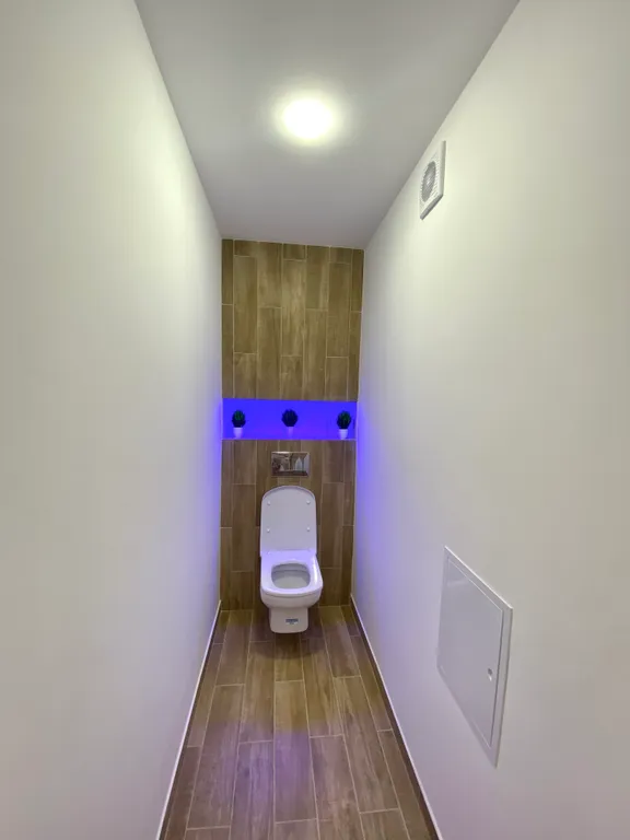 Двухместный люкс с парящей кроватью и балконом