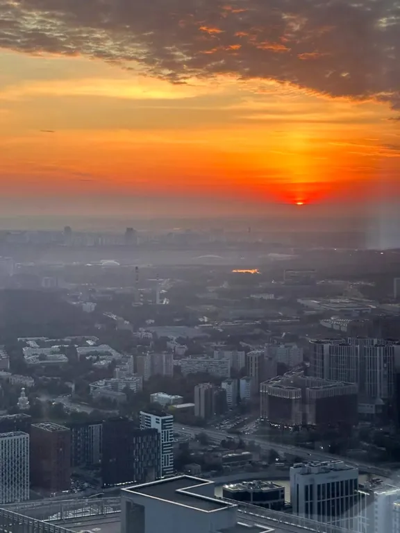 Sky City Moscow 80 этаж Выше облаков, очень ценный и редкий вид