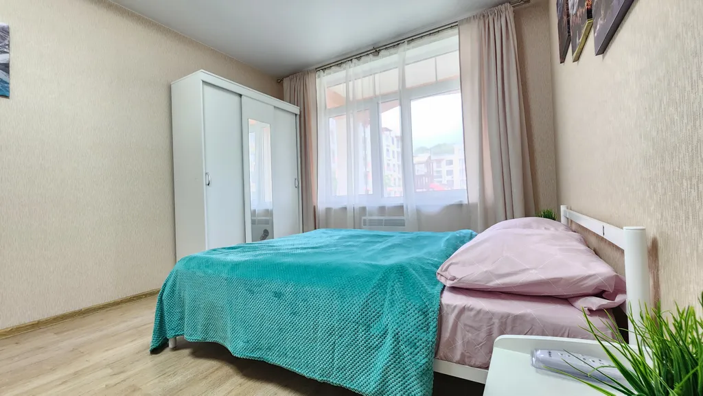 Трехкомнатная квартира в ЖК с бассейном