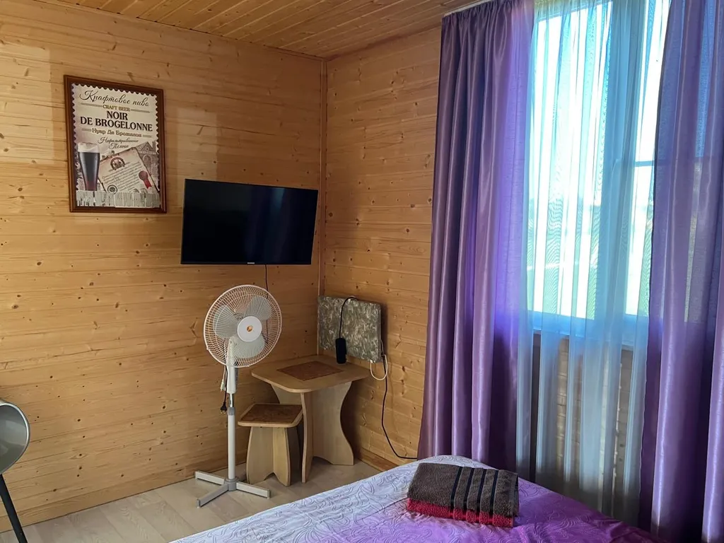 Дом с баней на берегу озера