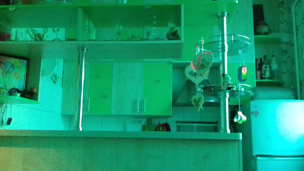 Благоустроенная двухкомнатная квартира с двориком у моря