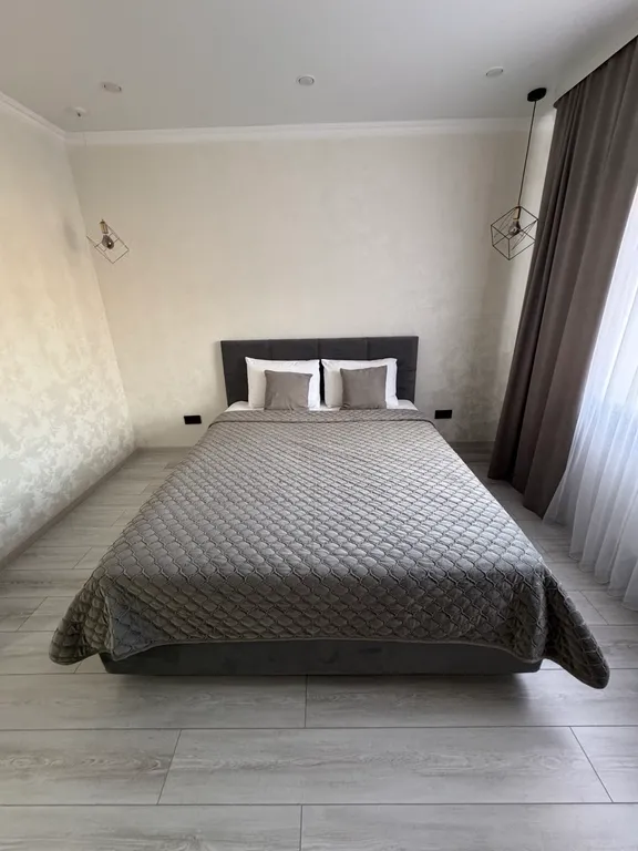 Квартира с дизайнерским ремонтом — аренда посуточно в Михайловск