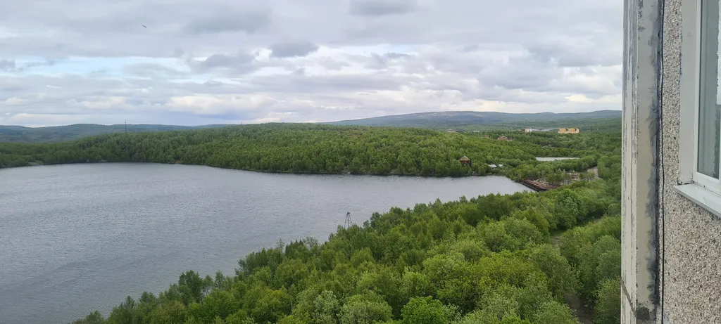 Уютная теплая квартира с видом на озеро — аренда посуточно в Мурманск