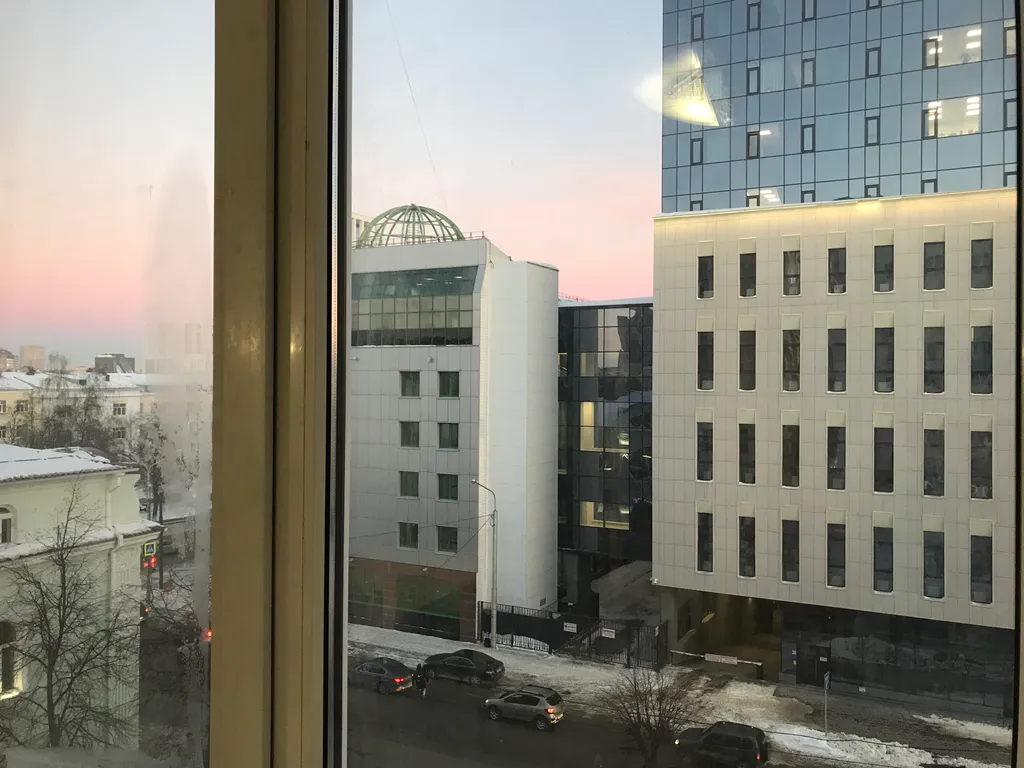 Просторная тёплая двушка в центре