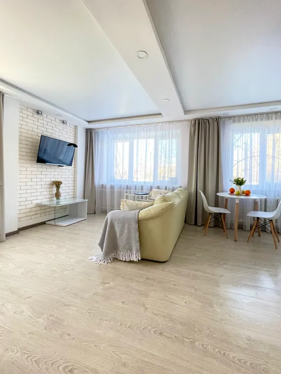 Скандинавия на Набережной Городского пруда