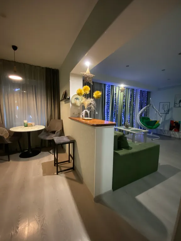 Апартамент в доме, памятник архитектуры в центре