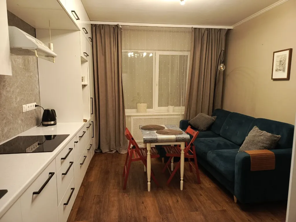 Уютная квартира в тихом районе, рядом с озером, с хорошим ремонтом