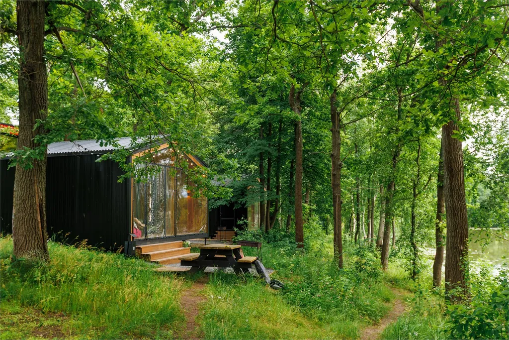 Коттедж 1-комнатный Дом — аренда посуточно в Бор