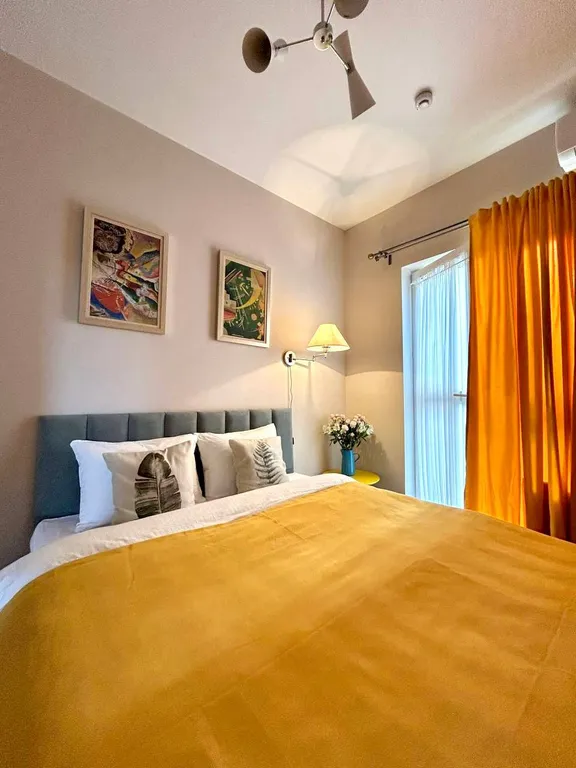 Квартира Апартаменты "AzurGarden" — Варваровка