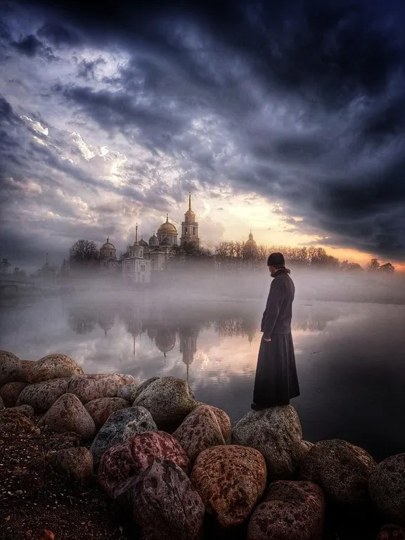 Глемпинго плот на Селигере у монастыря